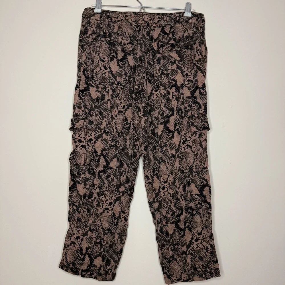 ANTHRO SANCTUARY Snakeskin Printed Tan Comfy Lightweight Drawstring Joggers